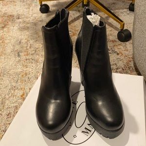 Steve Madden Amanda / Black Leather 7w